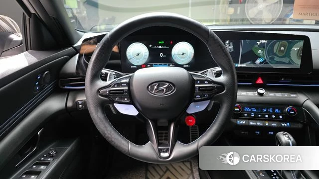 Hyundai Avante (CN7) 2023 Серебристо-серый из Кореи, фото 4