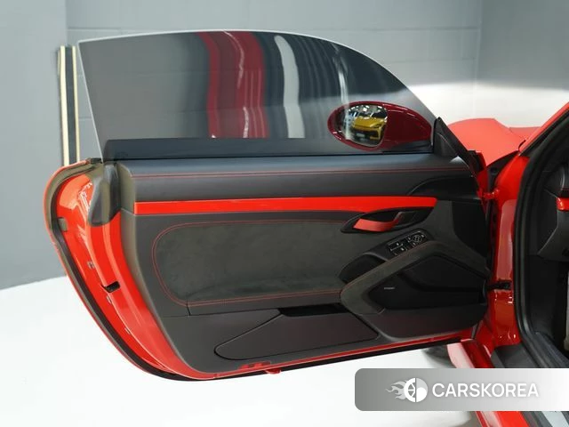 Porsche 718 Cayman 2023 Красный из Кореи, фото 4
