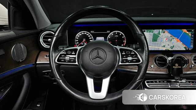 Mercedes-Benz E-Class W213 2018 Белый из Кореи, фото 4