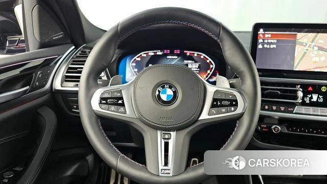 BMW X4 (G02) 2024 Светло-серебряный цвет из Кореи, фото 4