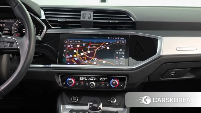 Audi Q3 (F3) 2022 Черный из Кореи, фото 4
