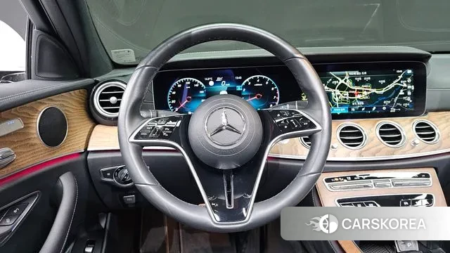 Mercedes-Benz E-Class W213 2023 Белый из Кореи, фото 4