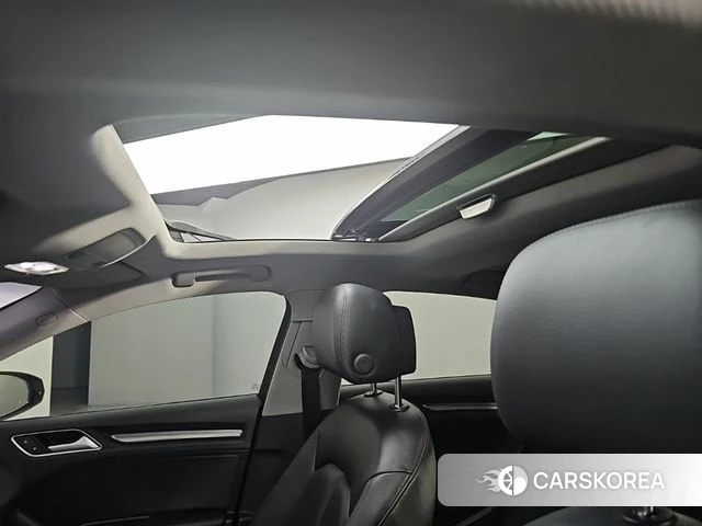 Audi New A3 2018 Белый из Кореи, фото 4