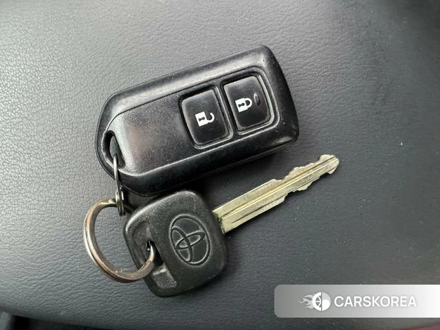 Toyota Yaris L 2021 Белый из Китая, фото 4