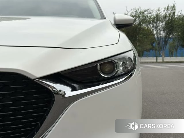 Mazda 3 2021 Белый из Китая, фото 4