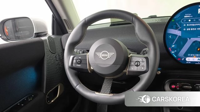Mini Cooper Electric 4th Generation 2024 Серебристо-серый из Кореи, фото 4