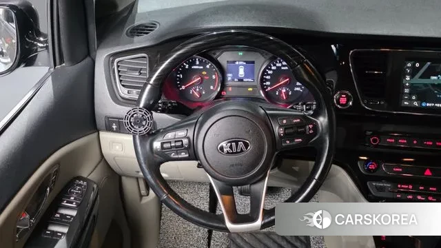 Kia The New Carnival 2018 Черный из Кореи, фото 4