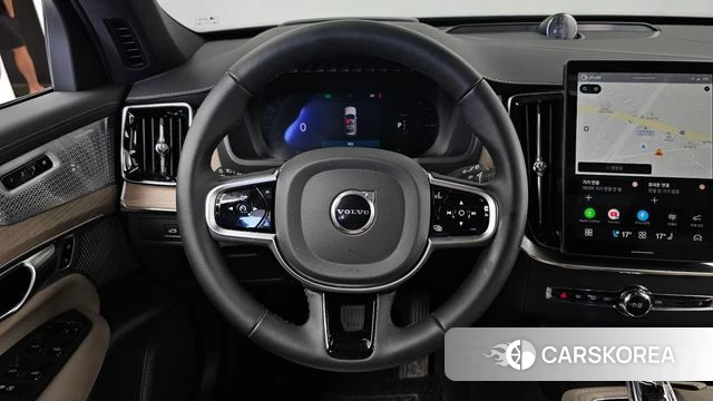 Volvo XC90 second Generation 2025 Светло-серебряный цвет из Кореи, фото 4