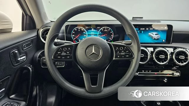 Mercedes-Benz A-Class W177 2020 Белый из Кореи, фото 4