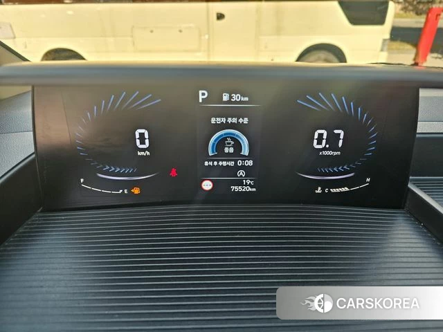 Hyundai Staria 2021 Белый из Кореи, фото 4