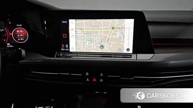 Volkswagen Golf 8th Generation 2024 Черный из Кореи, фото 4