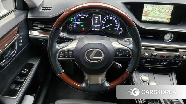 Lexus New ES300h 2018 Серебряный из Кореи, фото 4
