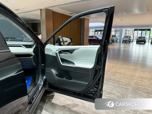 Toyota Wildlander 2021 Черный из Китая, фото 4