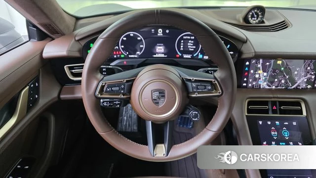 Porsche Taycan 2025 Серебристо-серый из Кореи, фото 4