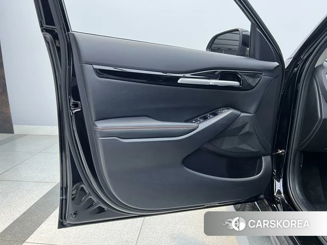 Kia Seltos 2024 Черный из Китая, фото 4