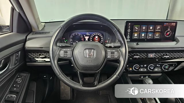 Honda Accord 11th Generation 2024 Белый из Кореи, фото 4