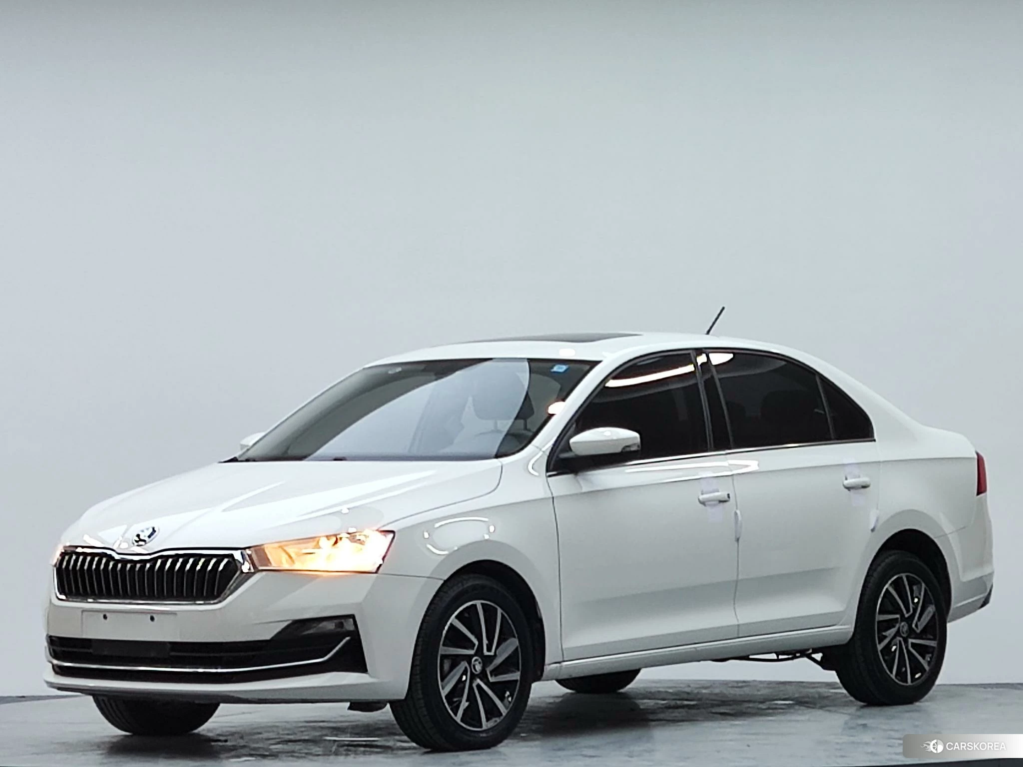 Skoda Rapid 2022 Белый из Китая, фото 4