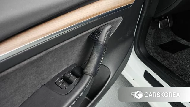 Tesla Model 3 2021 Белый из Кореи, фото 4