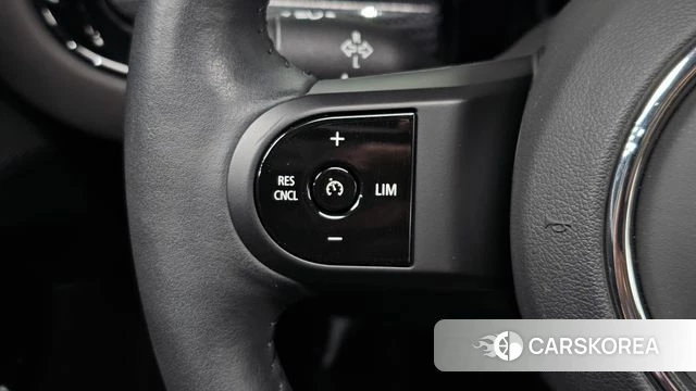 Mini Cooper Clubman 2023 Белый из Кореи, фото 4