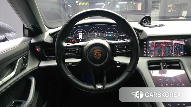 Porsche Taycan 2021 Серый из Кореи, фото 4