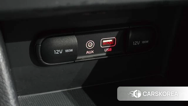 Kia Niro 2018 Серебряный из Кореи, фото 4