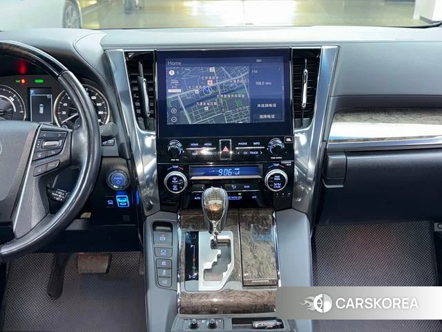 Toyota Alphard 2022 Белый из Китая, фото 4