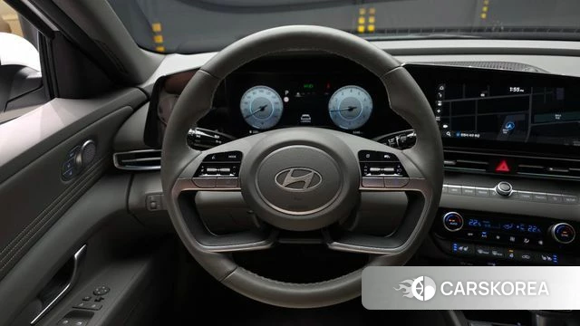 Hyundai The New Avante (CN7) 2023 Белый из Кореи, фото 4