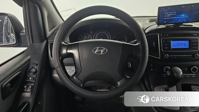 Hyundai The New Grand Starex 2018 Серебристо-серый из Кореи, фото 4