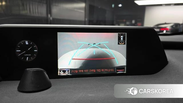 Lexus UX250h 2019 Белый из Кореи, фото 4