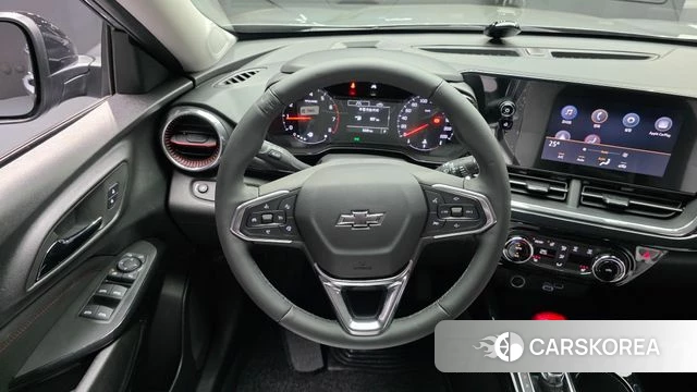 Chevrolet (GM Daewoo) Trax Crossover 2026 Серебристо-серый из Кореи, фото 4