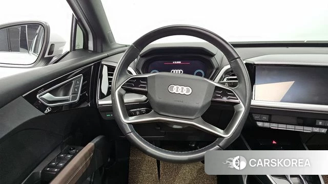 Audi Q4 e-Tron (F4) 2022 Белый из Кореи, фото 4