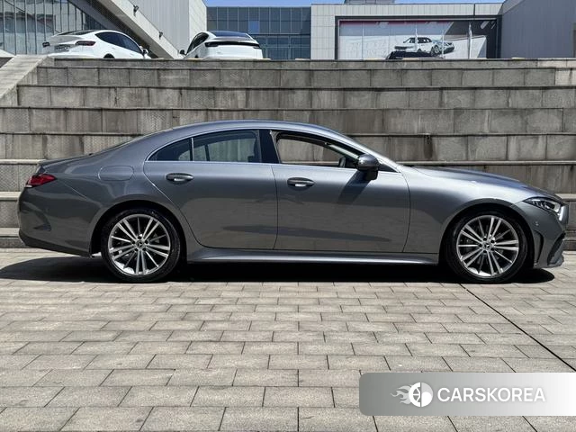 Mercedes-Benz CLS 2023 Темно-серый из Китая, фото 4