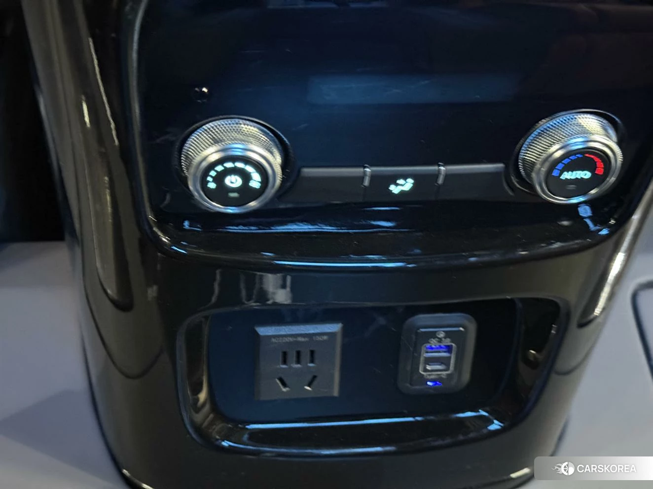 Ford Tourneo 2024 Черный из Китая, фото 4