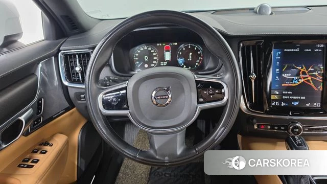 Volvo V90 Cross-Country 2019 Белый из Кореи, фото 4