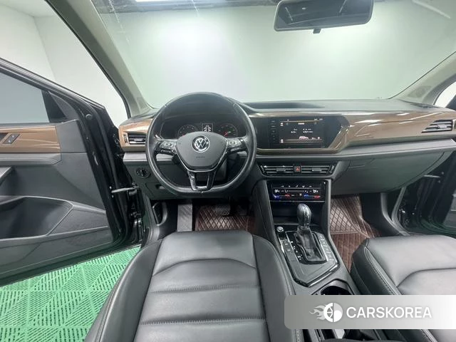 Volkswagen Tharu 2021 Темно-серый из Китая, фото 4