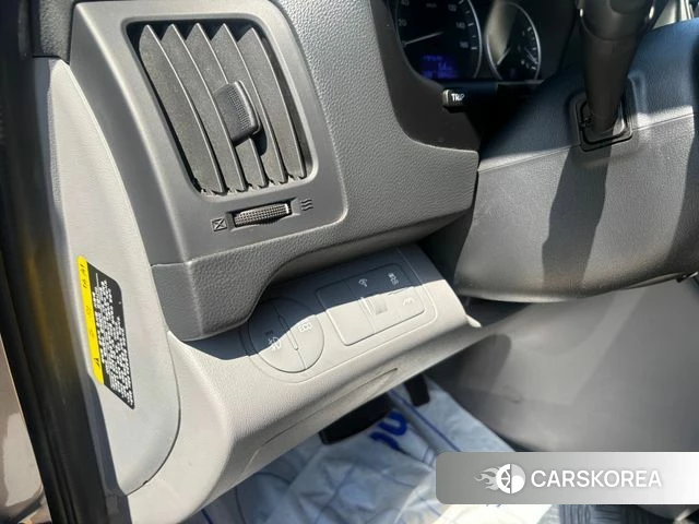 Hyundai The New Grand Starex 2019 Серебристо-серый из Кореи, фото 4