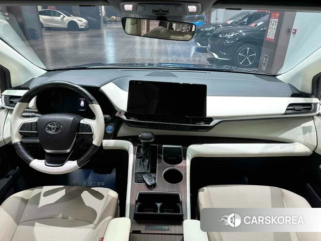 Toyota Granvia 2023 Черный из Китая, фото 4