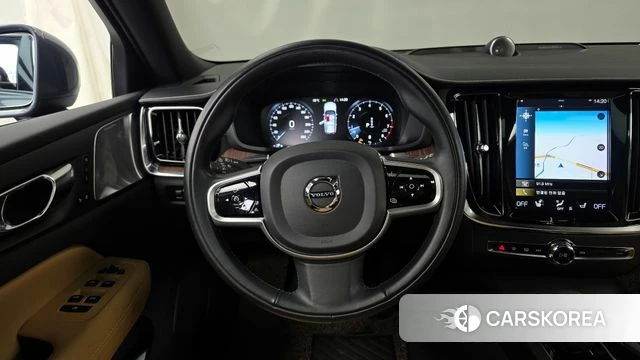 Volvo V60 Cross-Country 2nd Generation 2022 Серый из Кореи, фото 4