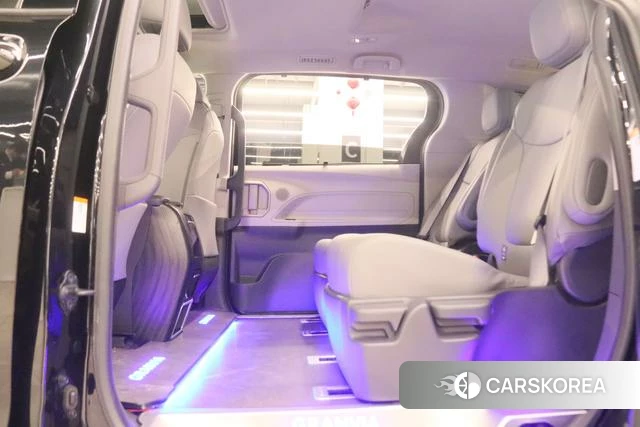 Toyota Granvia 2023 Черный из Китая, фото 4
