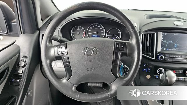 Hyundai The New Grand Starex 2018 Серебристо-серый из Кореи, фото 4