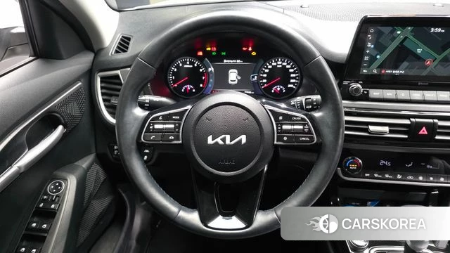 Kia Seltos 2022 Белый из Кореи, фото 4