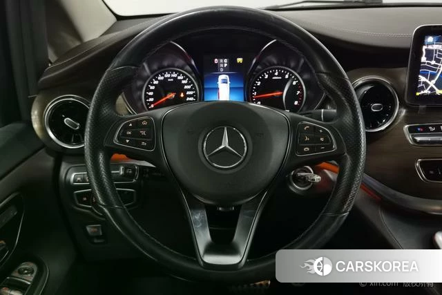 Mercedes-Benz V-Class 2021 Темно-серый из Китая, фото 4