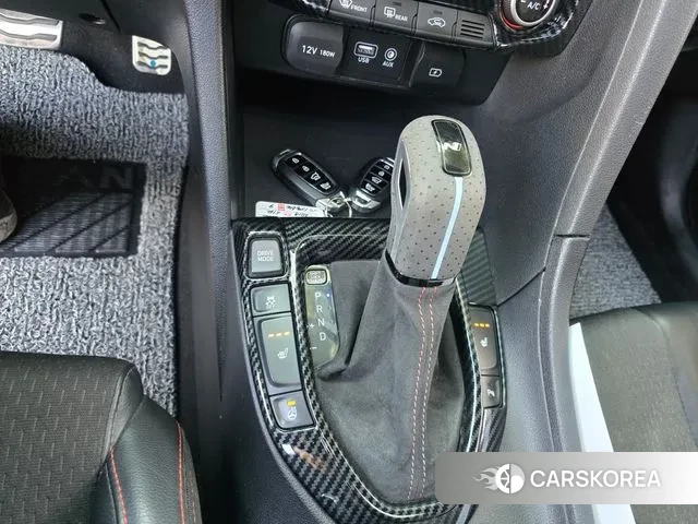 Hyundai Veloster (JS) 2018 Красный из Кореи, фото 4