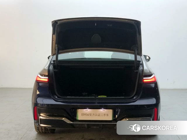 BMW i7 2024 Синий из Китая, фото 4