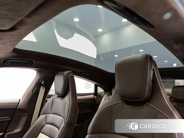 Porsche Taycan 2025 Коричневый из Кореи, фото 4