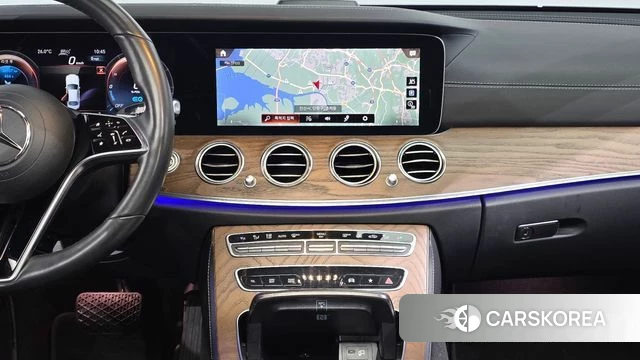 Mercedes-Benz E-Class W213 2021 Белый из Кореи, фото 4