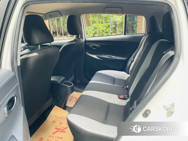 Toyota Yaris L 2021 Белый из Китая, фото 4