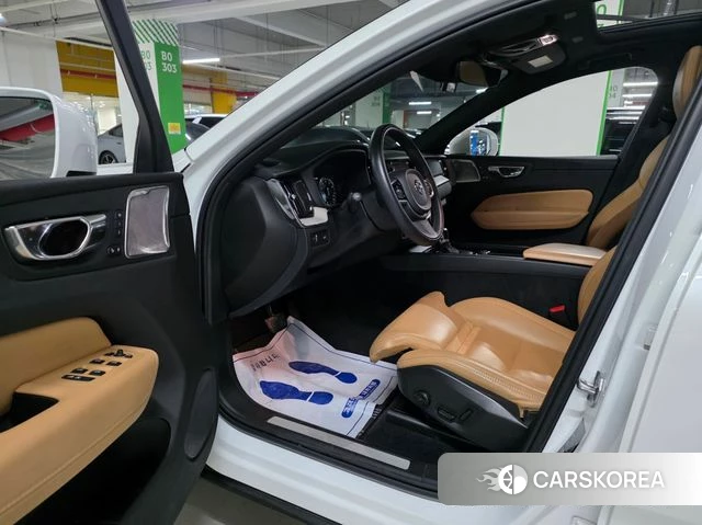 Volvo XC60 second Generation 2020 Белый из Кореи, фото 4