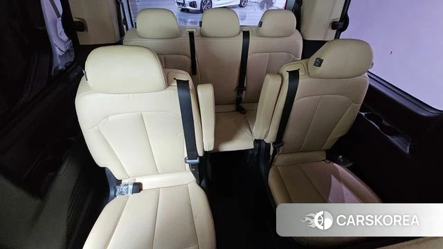 Hyundai Staria 2022 Белый из Кореи, фото 4