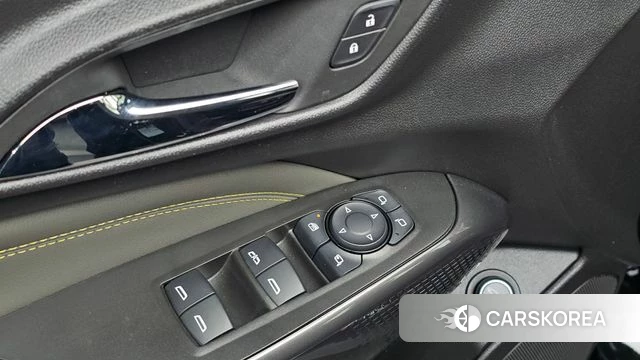 Chevrolet (GM Daewoo) Trax Crossover 2023 Черный из Кореи, фото 4